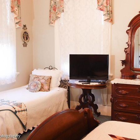 Flowertown Bed And Breakfast Саммервилл Экстерьер фото